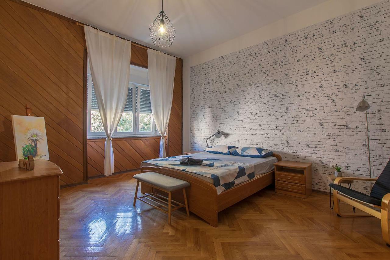 Polias Apartment Пула Экстерьер фото