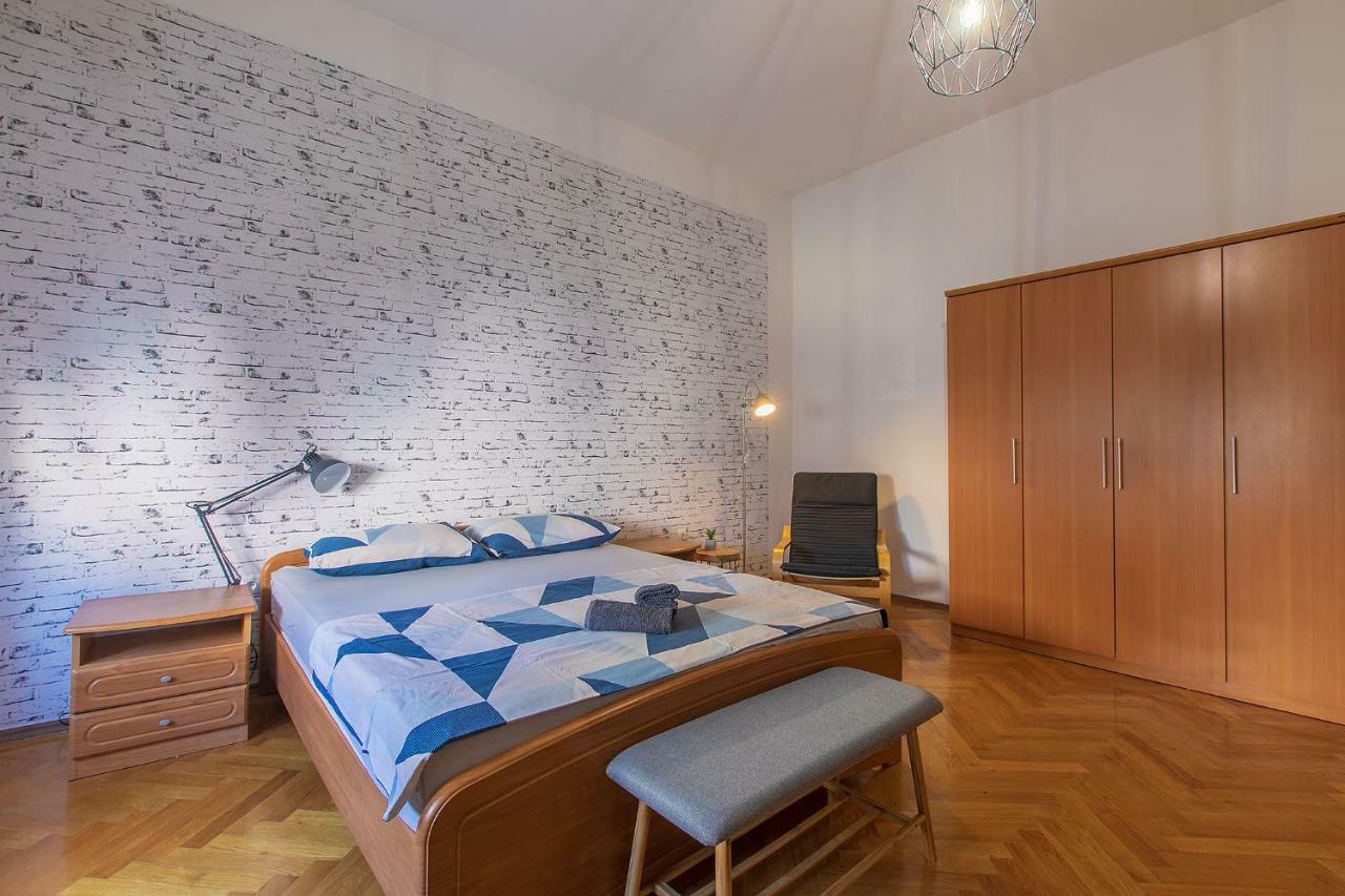 Polias Apartment Пула Экстерьер фото